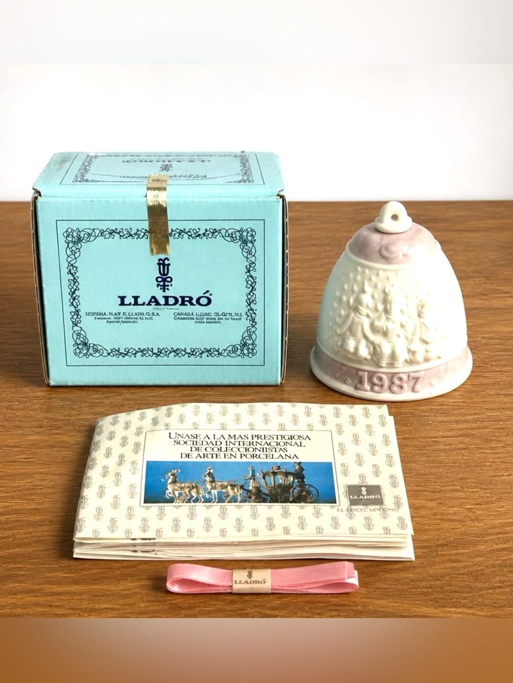 Vintage Lladro First Annual 1987 Campanita Navidad Porcelain Christmas Bell 5458